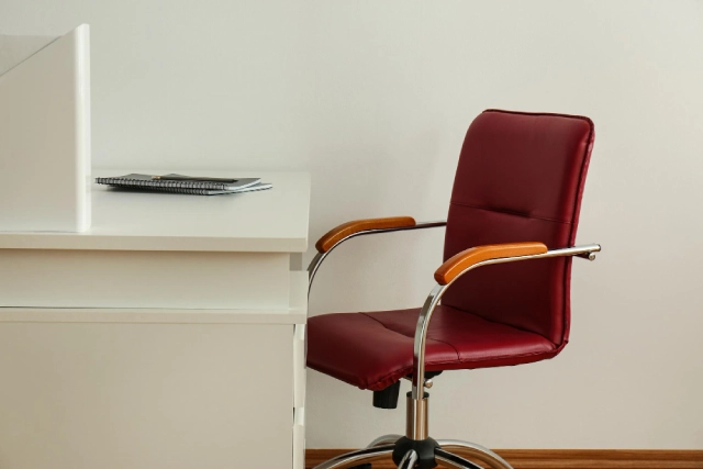 fauteuil bureau camerounais à Yaoundé